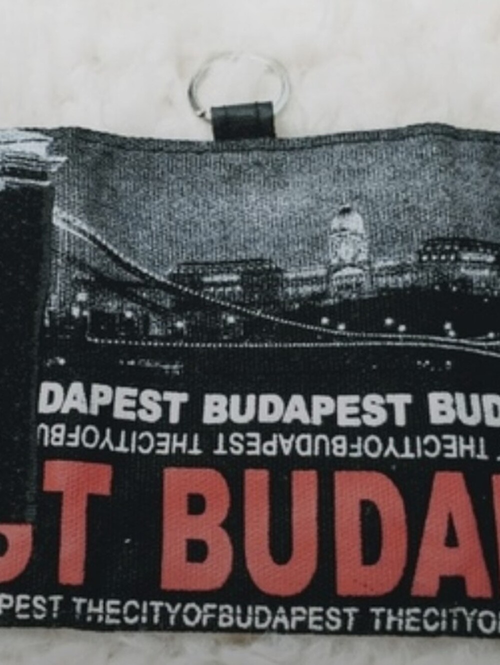 Budapest: Robin Ruth Tri-Fold Wallet - Picture 2 of 3